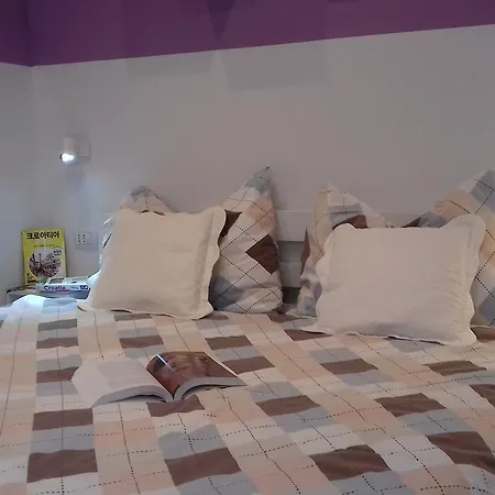 아파트먼트 센터 *